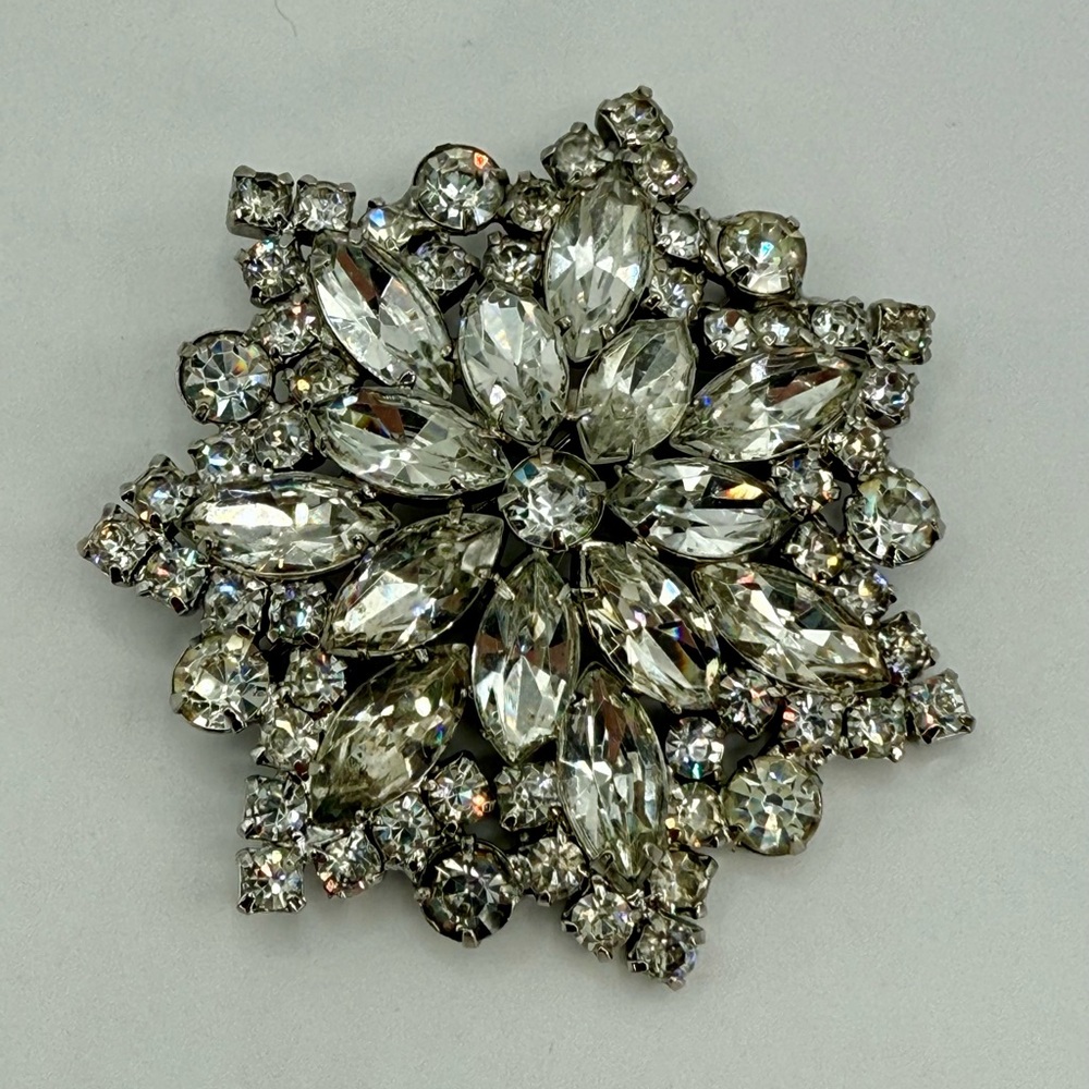 Vintage Rhinestone Crystal Floral Brooch 2.5” in Silver Tone